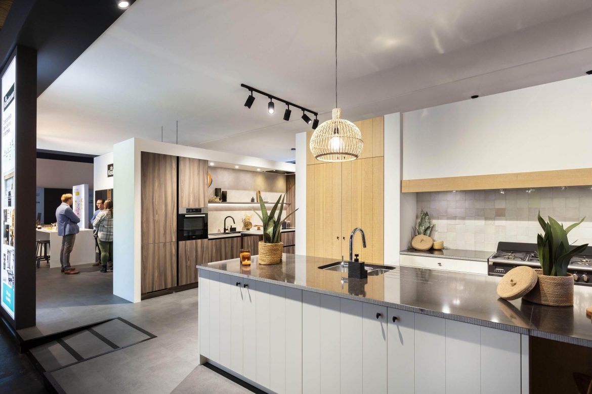 619 DE KEUKENBOUWER BISBEURS EDU 05