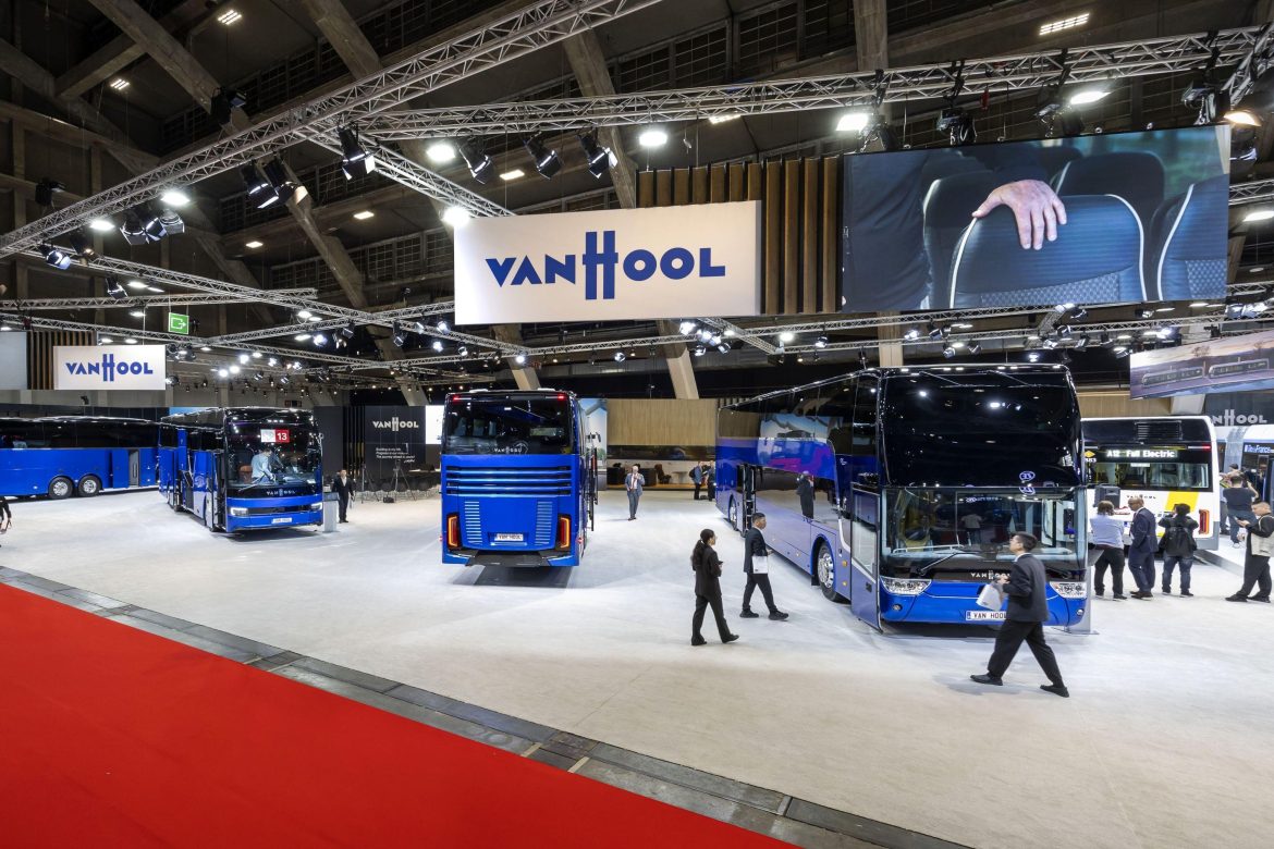 Van Hool Busworld Made by Creaplan3
