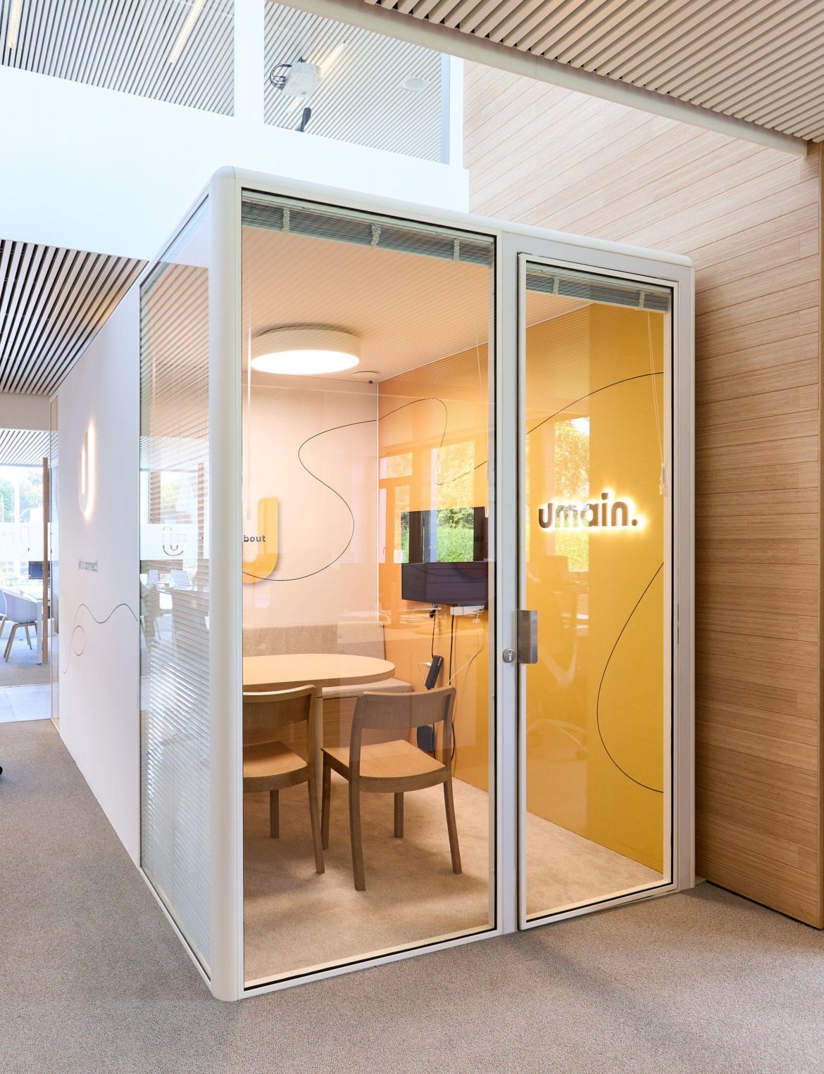 Umain Meeting box Made by Creaplan1