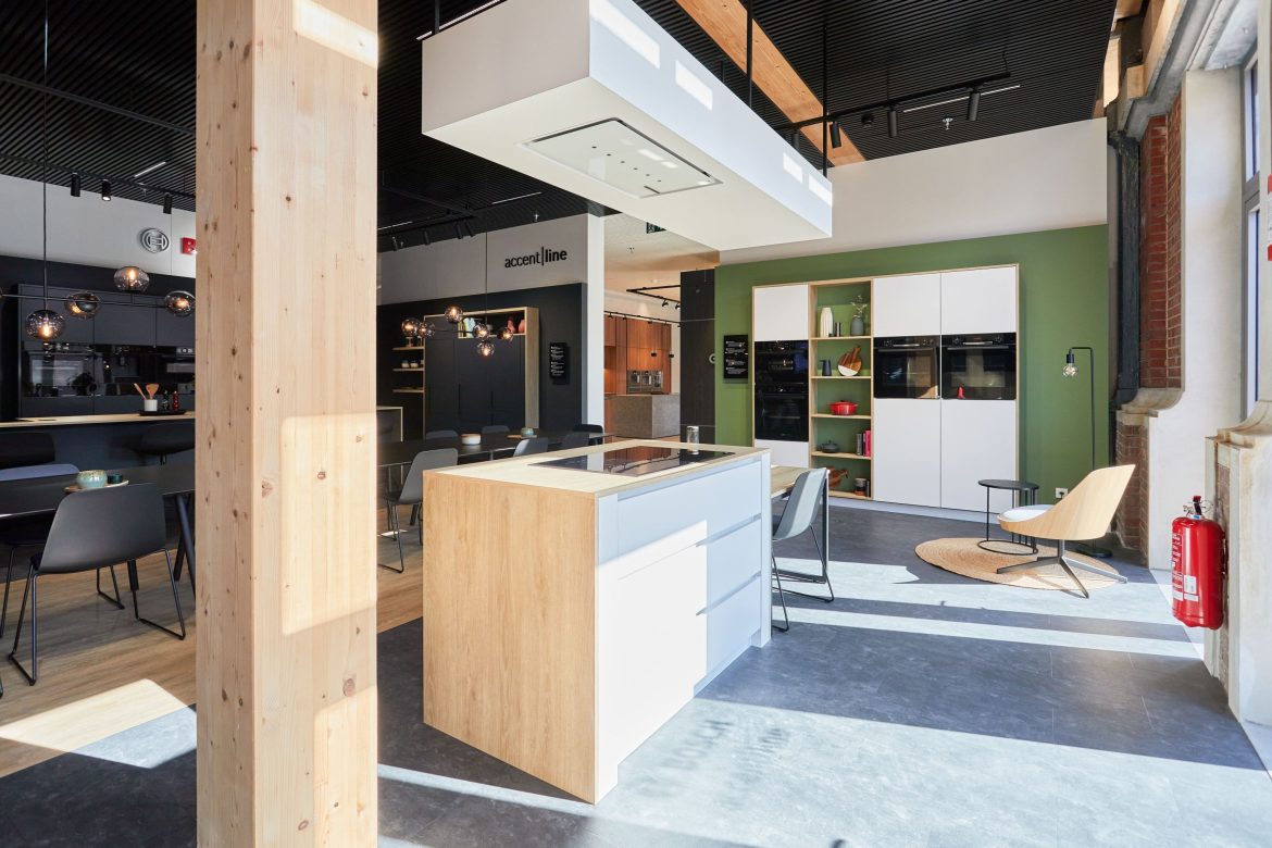 Accent Line Showroom Made by Creaplan10