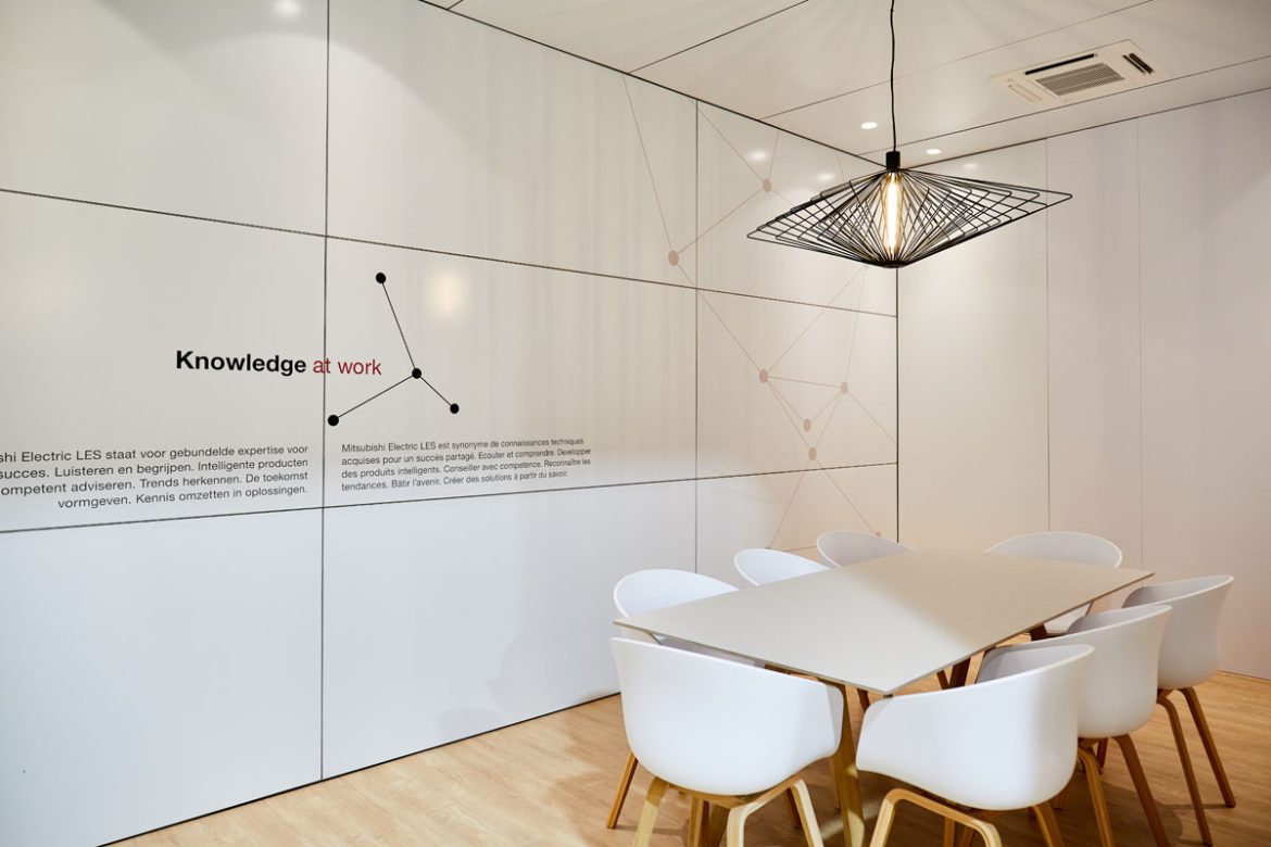 MITSUBISCHI J2 A1088