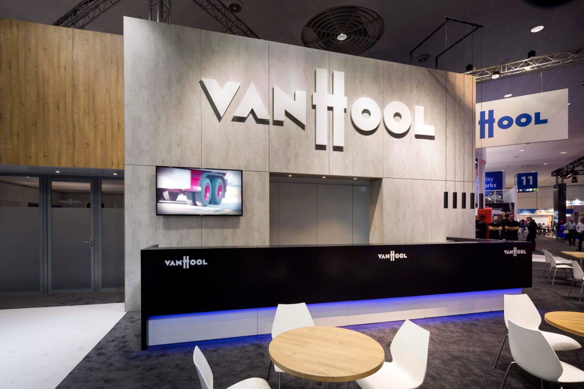 Van Hool beursstand door Creaplan3