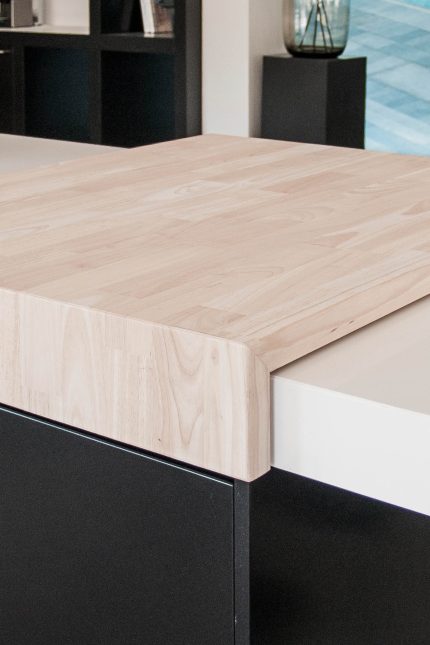 Ravana inrichting showroom door Creaplan