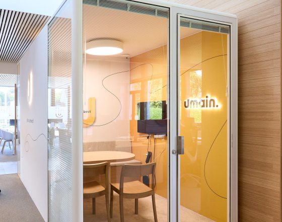 Umain Meeting box Made by Creaplan1