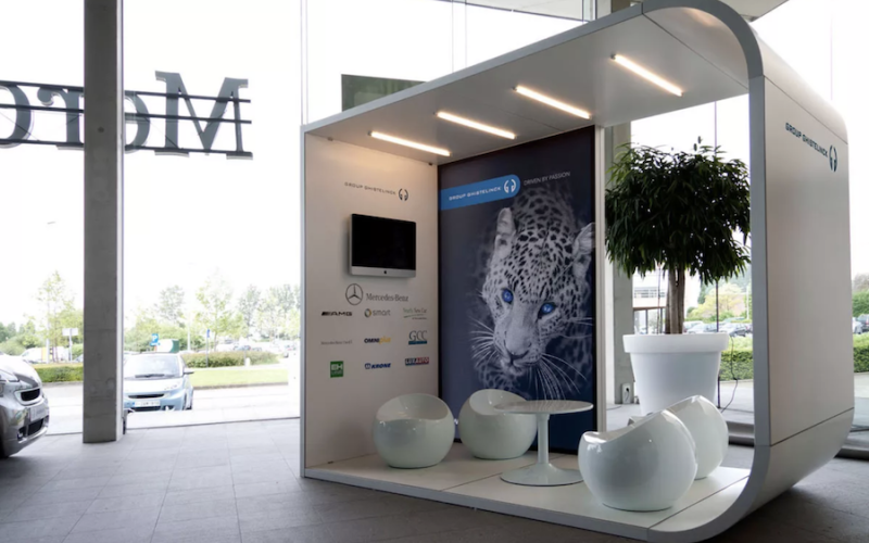 Mercedes Meeting Booth